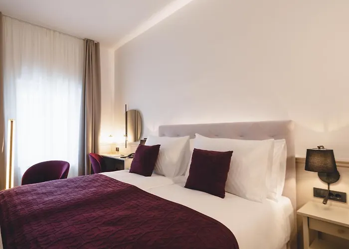 Heritage Szálloda 4*